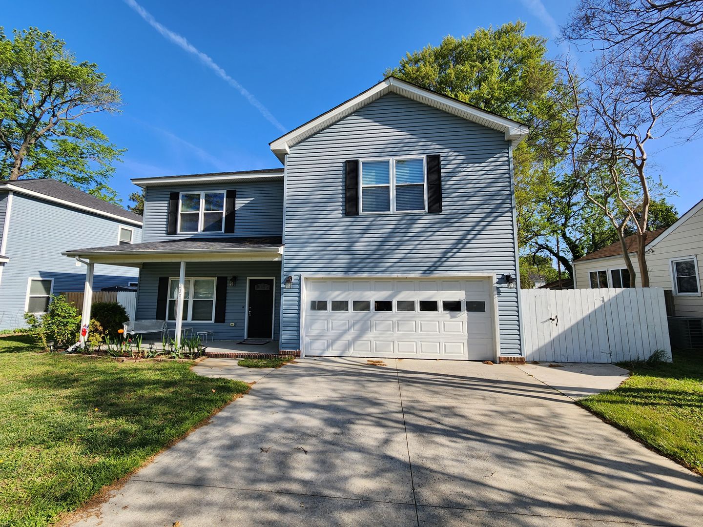 Norfolk House: 232 Woodview Ave