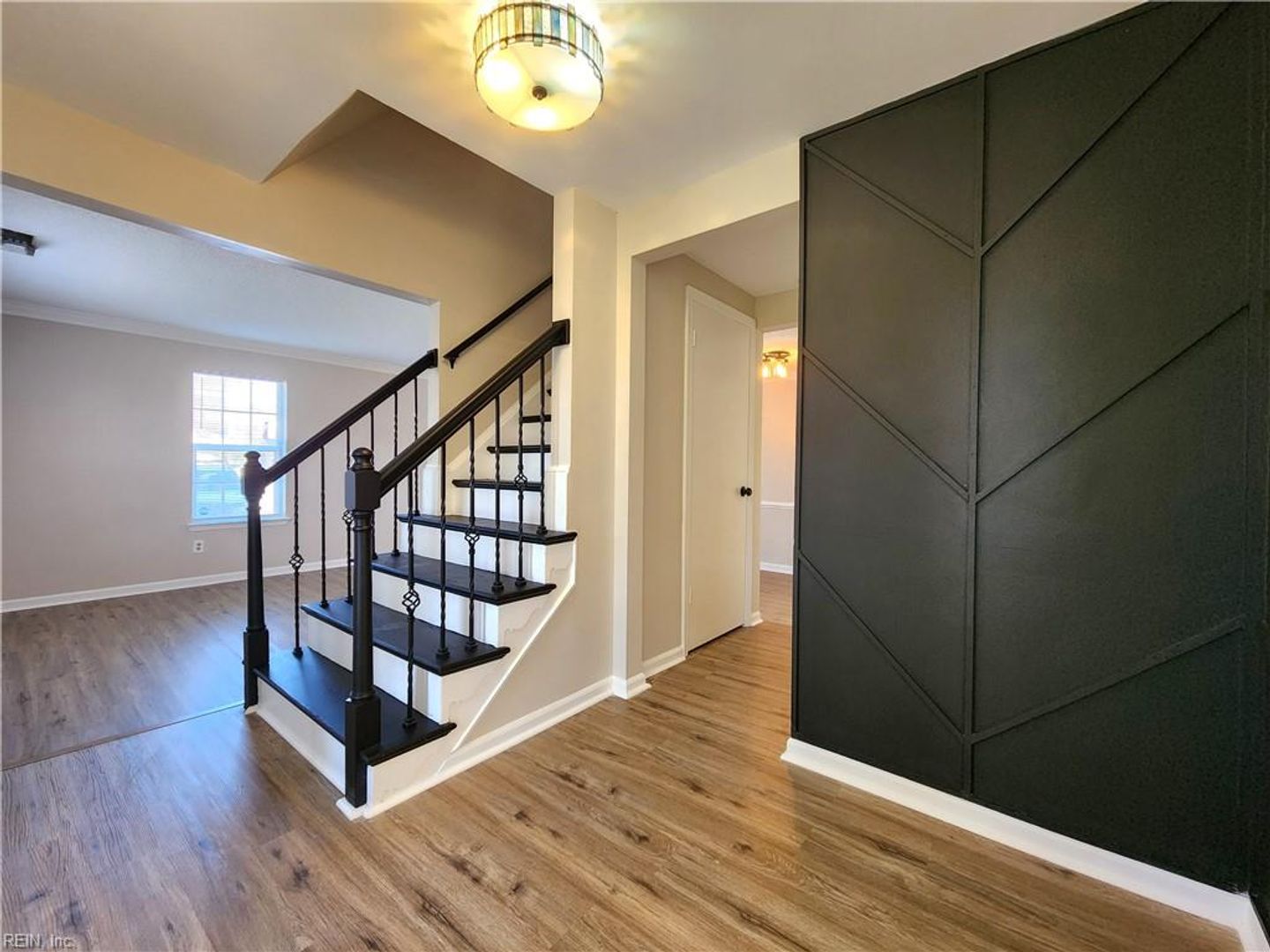 Virginia Beach House: 4717 Whitetail Ct