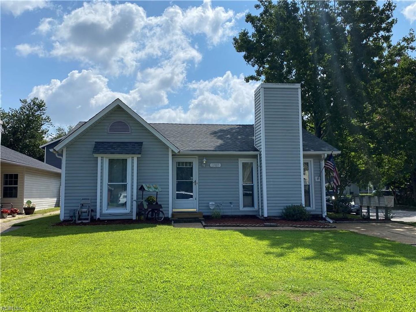 Virginia Beach House: 1108 Cayenne Court