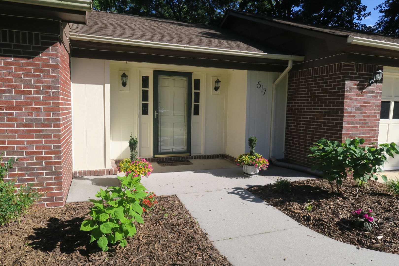 Virginia Beach House: 517 Norman Lane