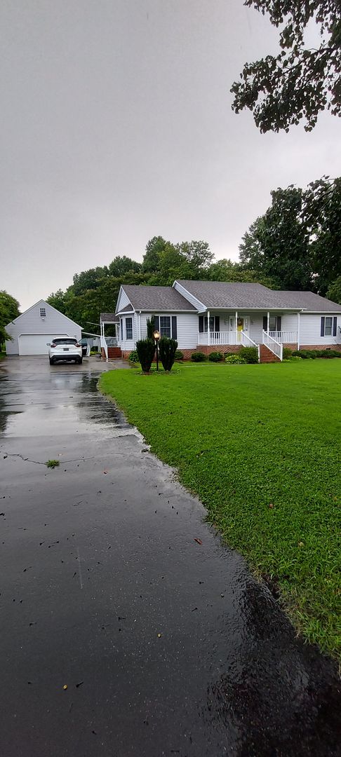 Suffolk House: 537 Turlington Road