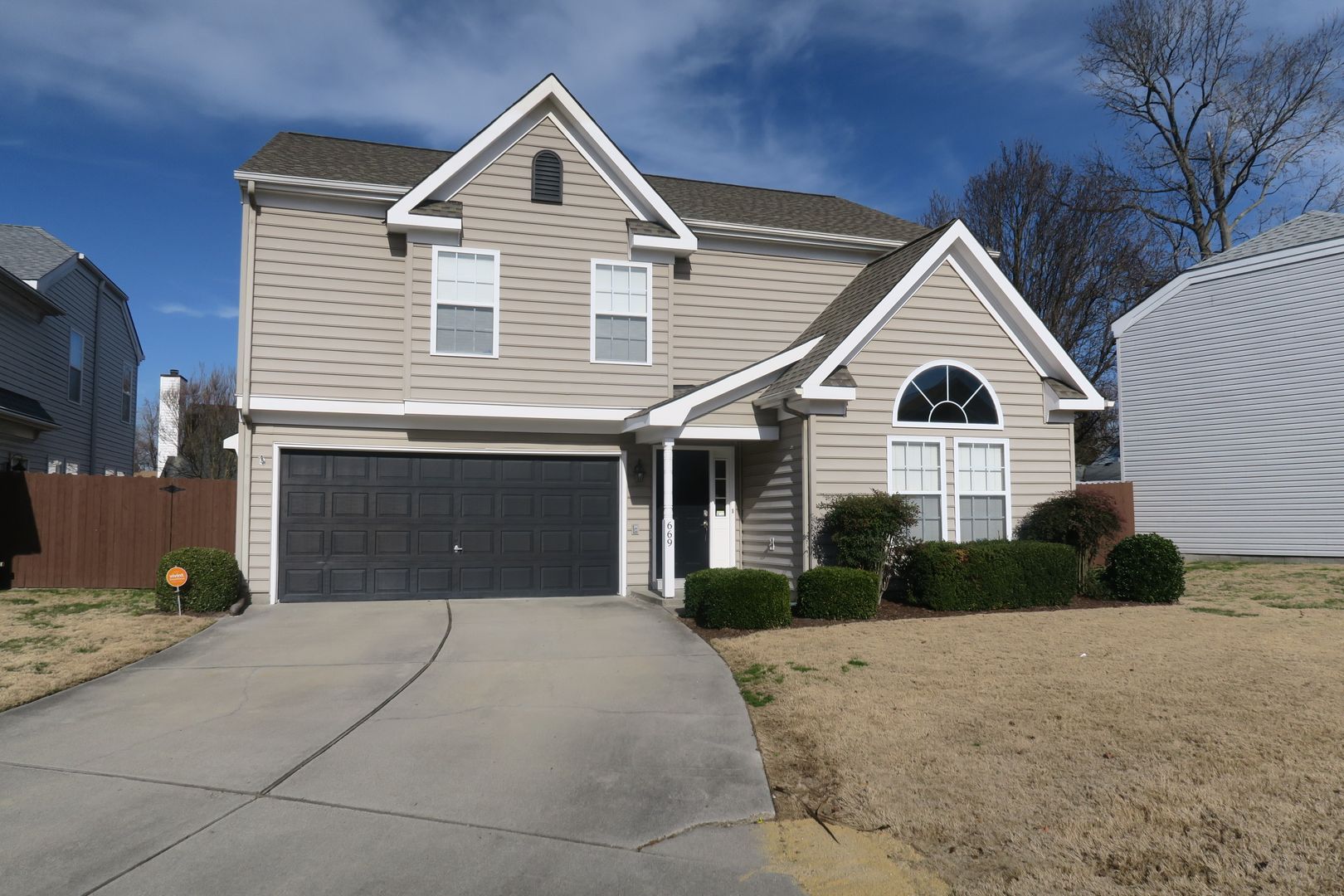 Virginia Beach House: 669 Pawleys Arch