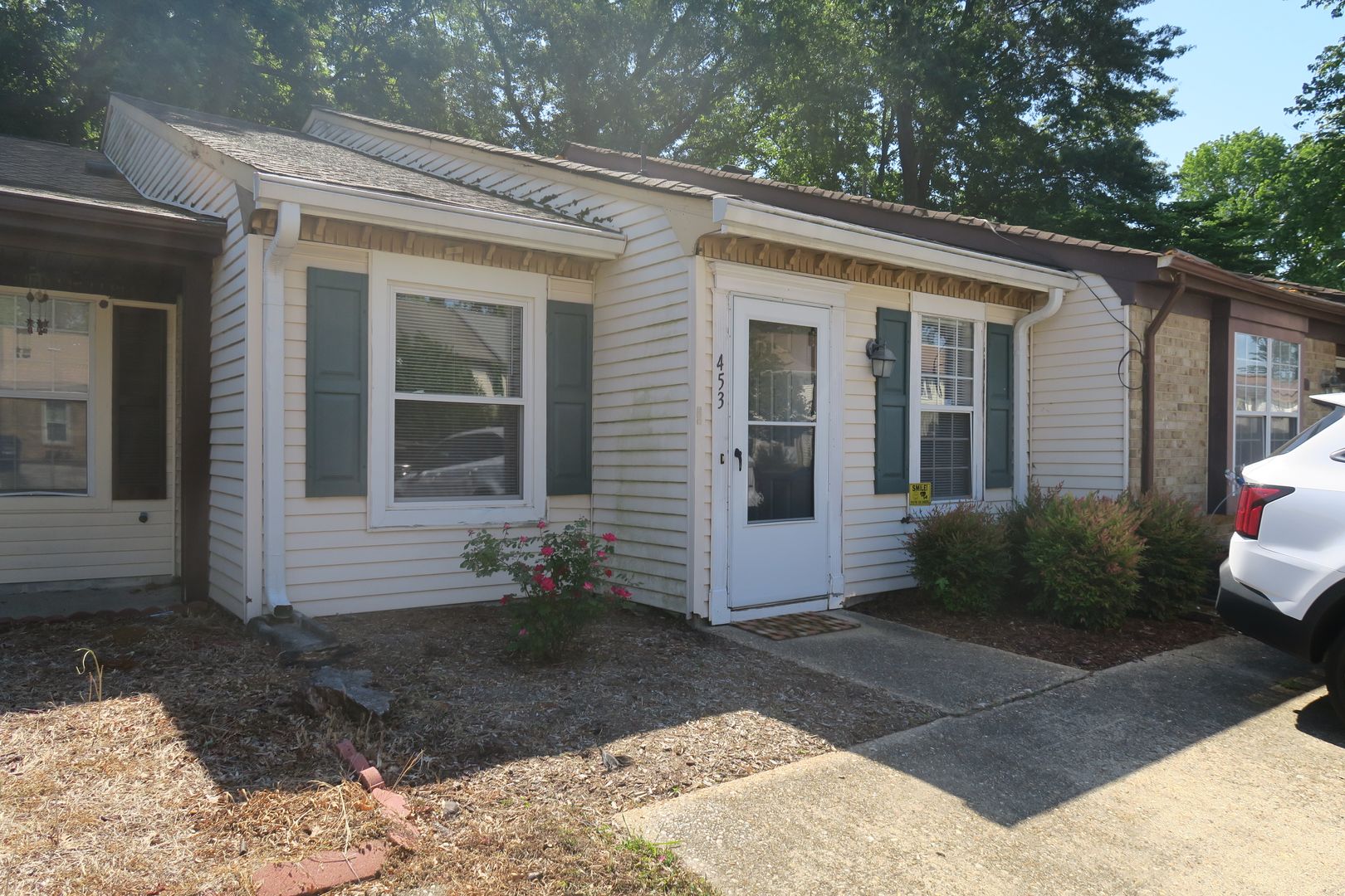 Virginia Beach House: 453 Peregrine Street