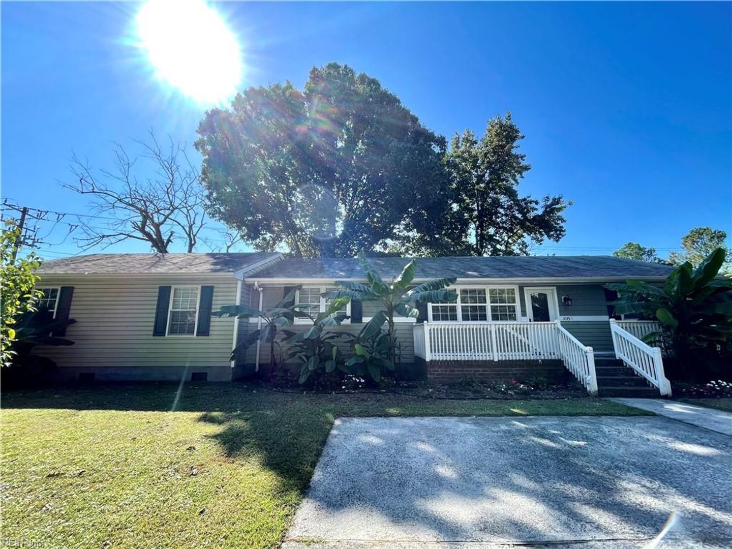 Virginia Beach House: 1075 Kenya Lane