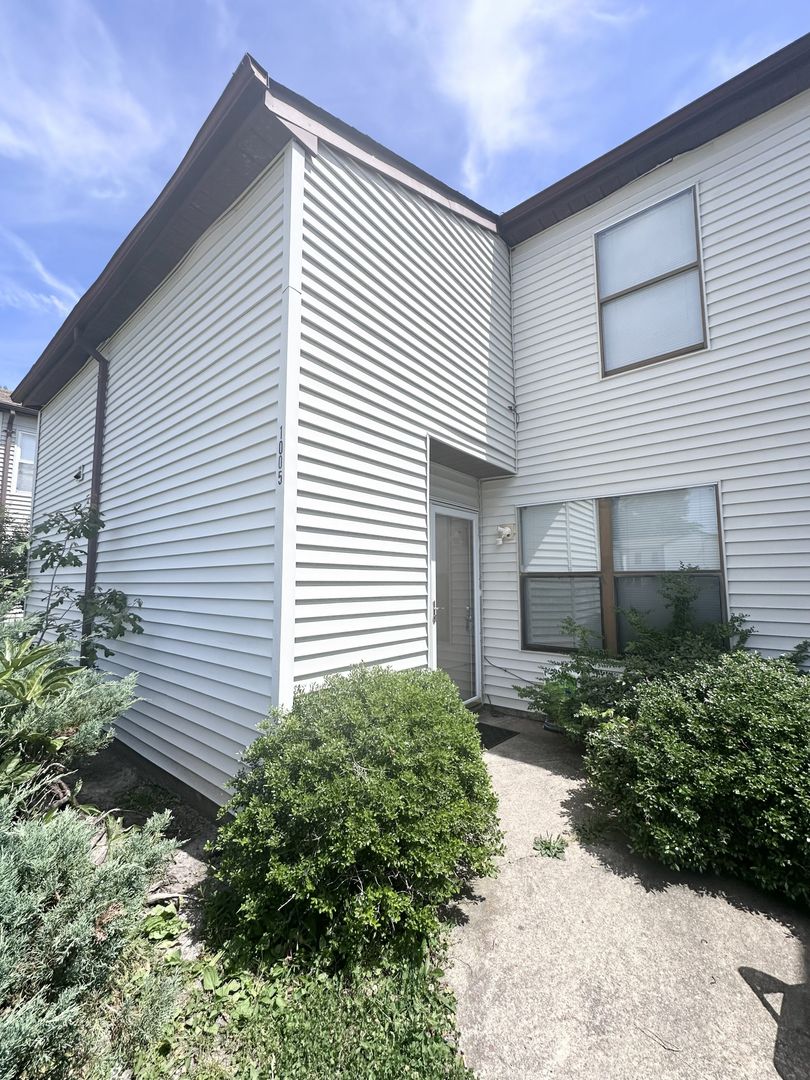 Virginia Beach Townhome: 1005 Barnacle Court