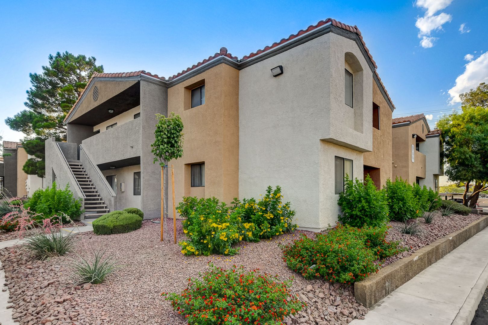 Las Vegas House: 3151 N. Soaring Gulls Dr. #2078