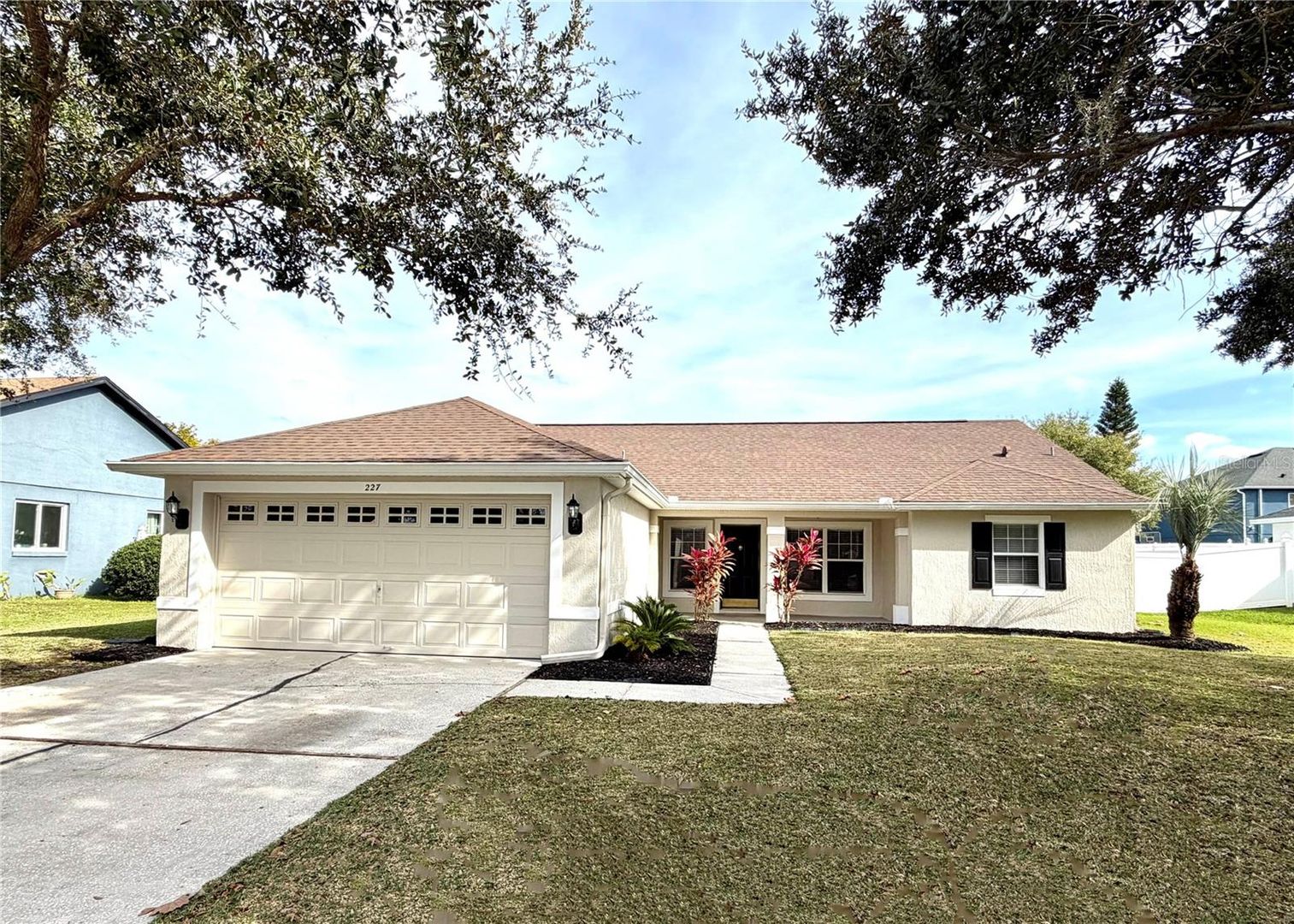 Winter Garden House: 227 Traditions Drive