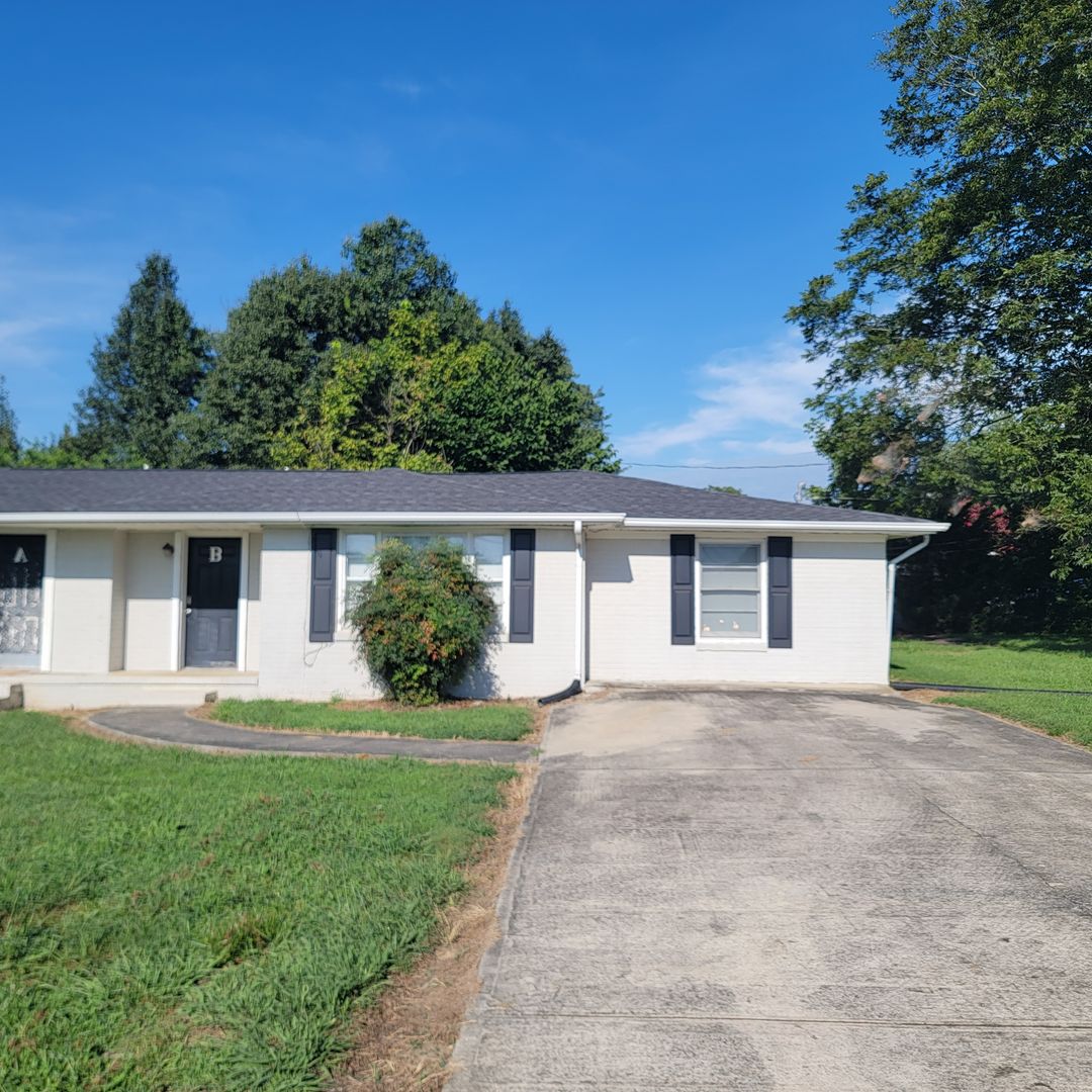 Cookeville Apartment: 3456 Fisk Rd