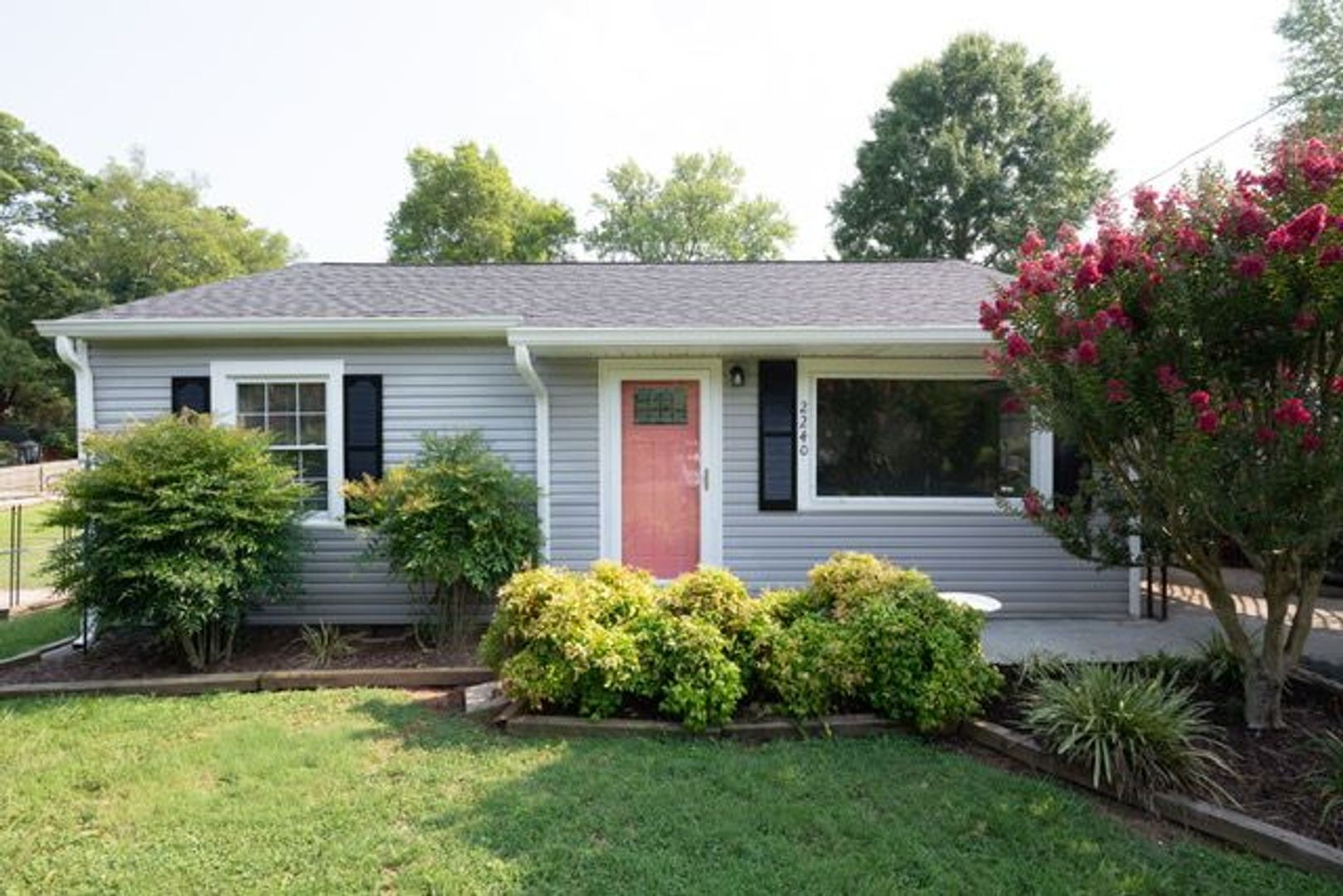 Knoxville House: 2240 McClung Ave