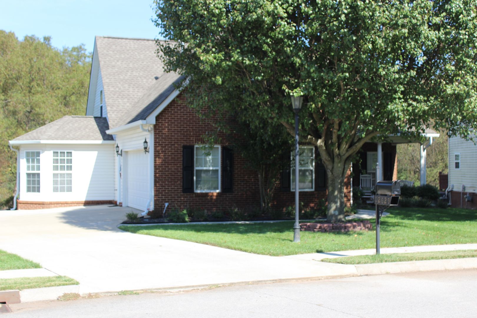 Knoxville House: 12629 Clear Ridge Rd