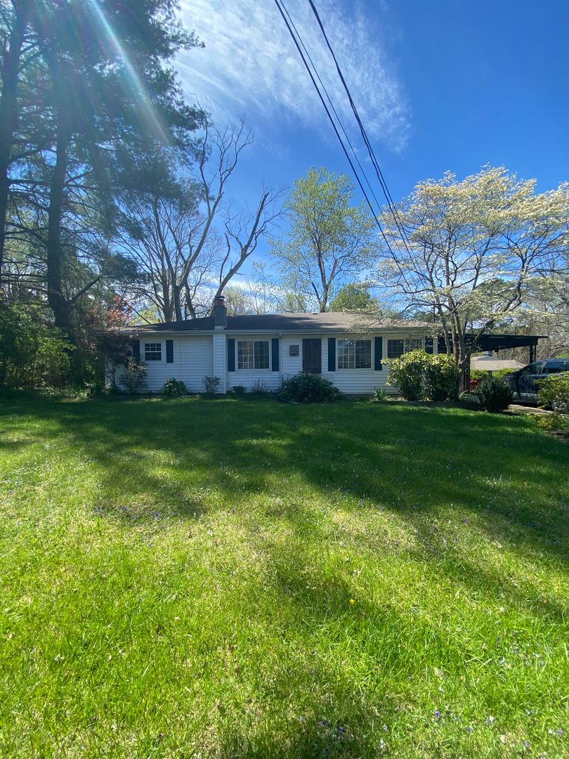 Knoxville House: 7919 1/2 Westland Dr