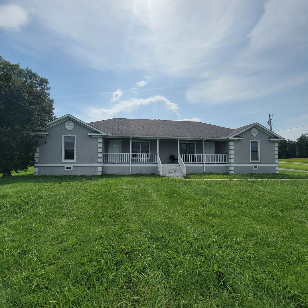 Mcminnville Apartment: 3919 Old Smithville Road