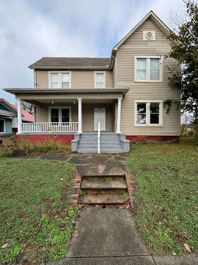 Knoxville Apartment: 2337 E 5th Ave