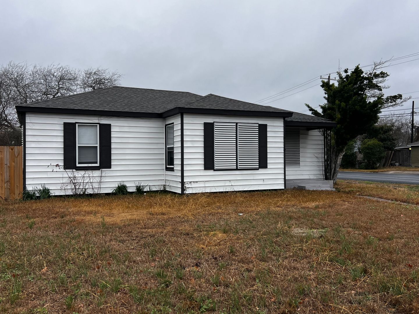 Corpus Christi House: 3301 Austin St