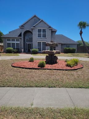4 bedroom 3.5 bathrooms – photo 1