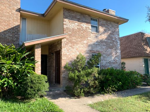 5018 Meandering B located in the heart of Corpus Christi's Southside. – photo 1