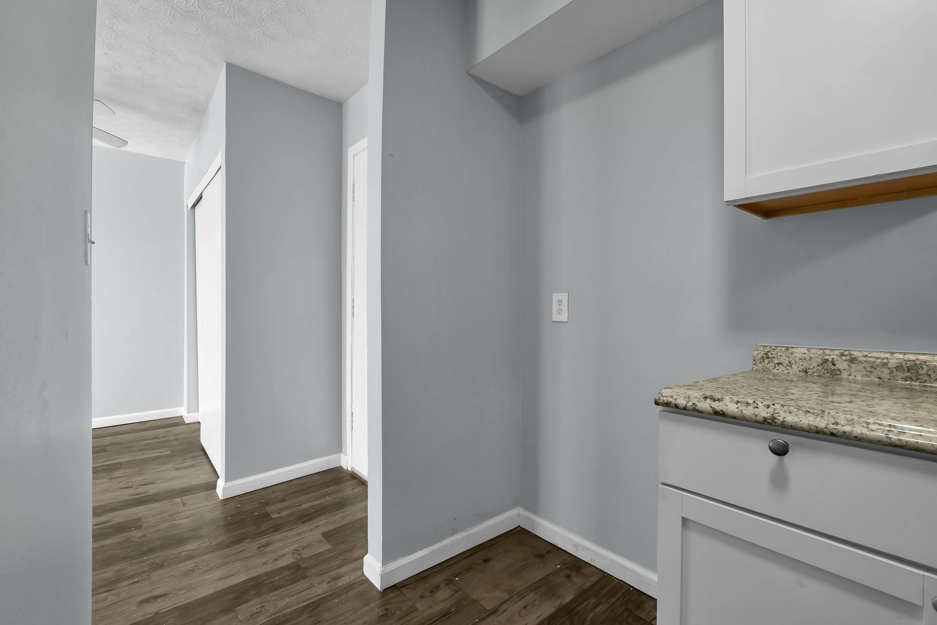 3 Bedroom Updated Gardens 2 of 12