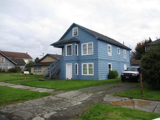 913 W. FIRST ST.