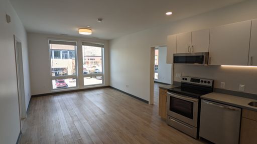 2 Bed / 2 Bath, Pet Friendly