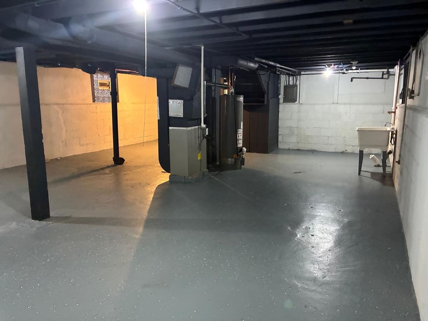 Hammond House: 5351 Kent Ave