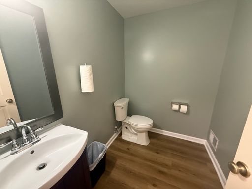 Listing photo thumbnail