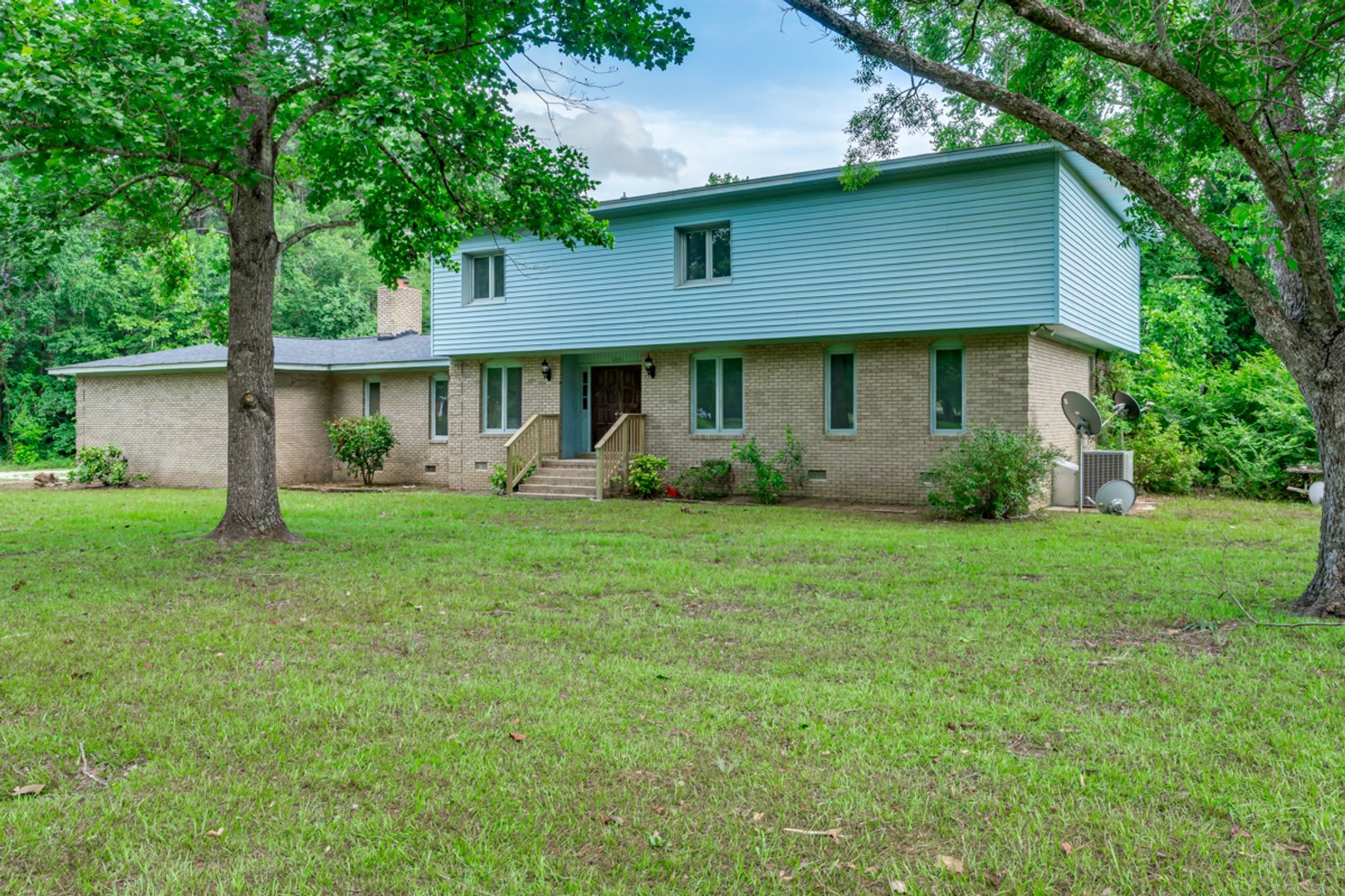 Hopkins House: 400 Derby Lane B&B - 400 Derby Lane, Hopkins, SC 29061