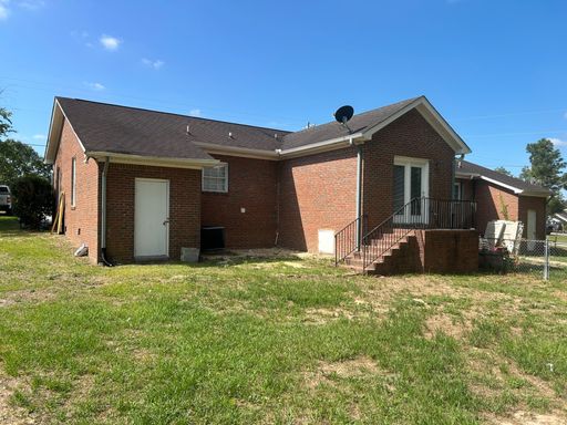 Listing photo thumbnail