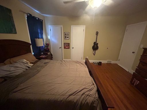 Listing photo thumbnail