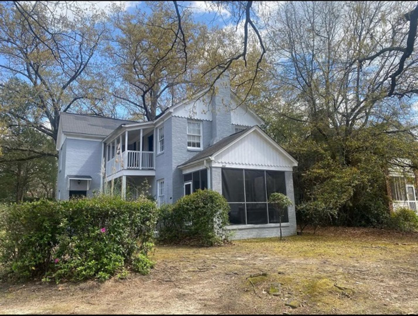 Columbia House: 202 South Harden Street