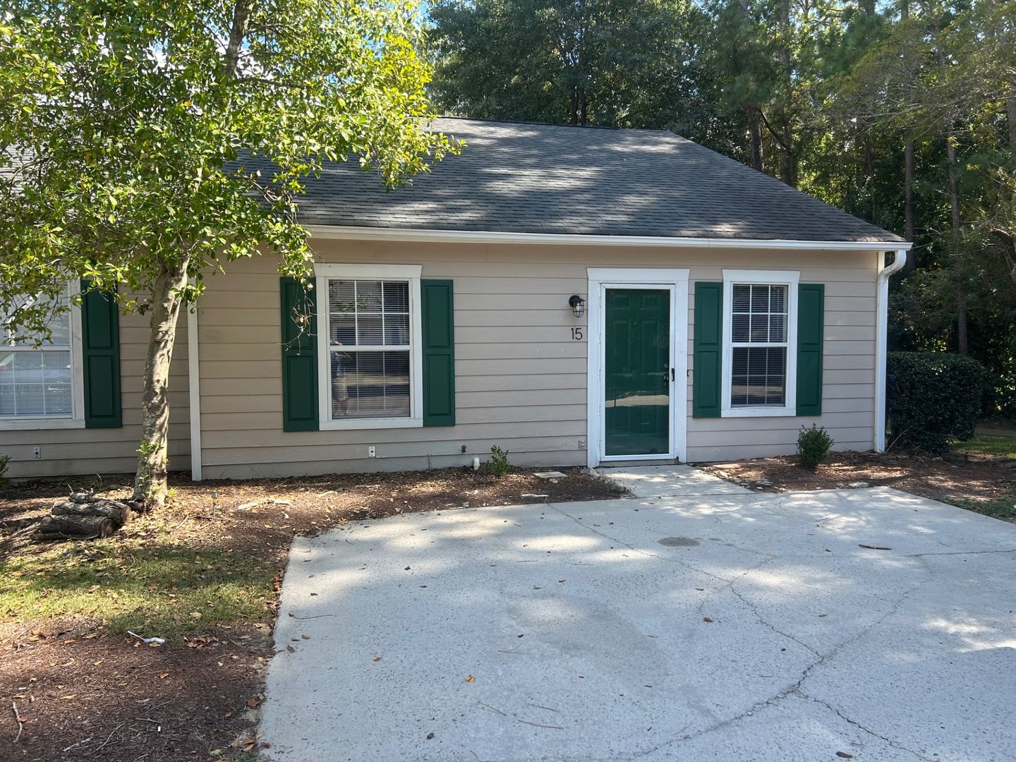 Columbia Condo: 15 Heritage Village Lane