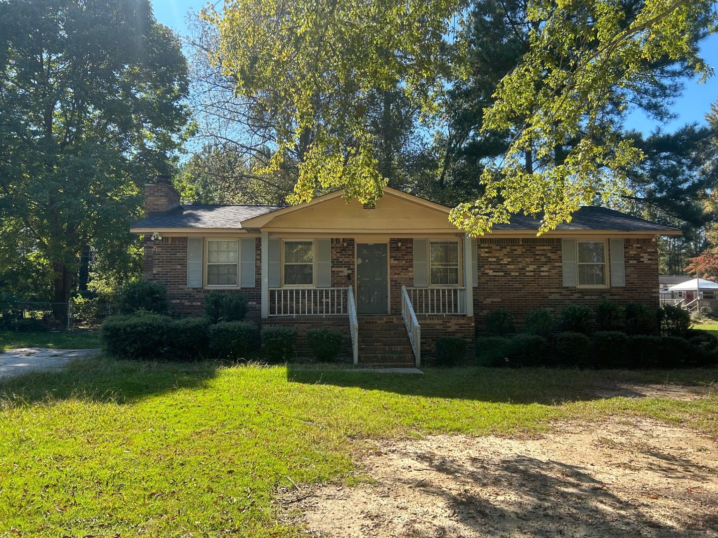 Columbia House: 1961 Haviland Circle