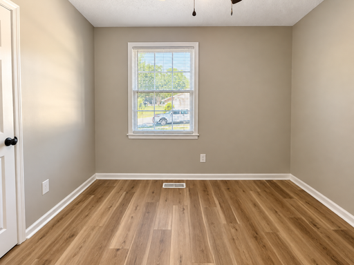 Listing photo thumbnail
