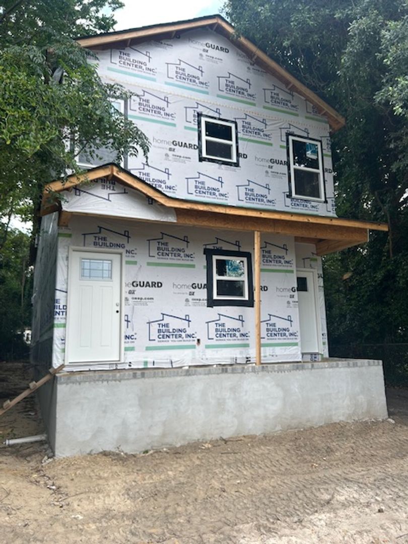 1318 House Street