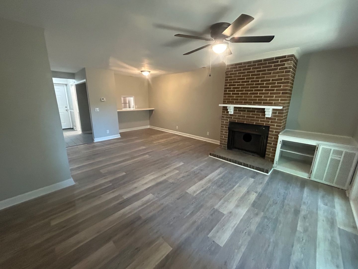 Columbia Townhome: 240-10 Jamil Road