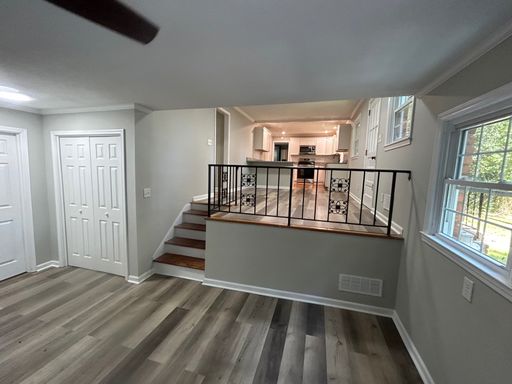 Listing photo thumbnail
