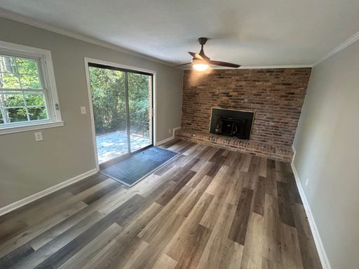 Listing photo thumbnail