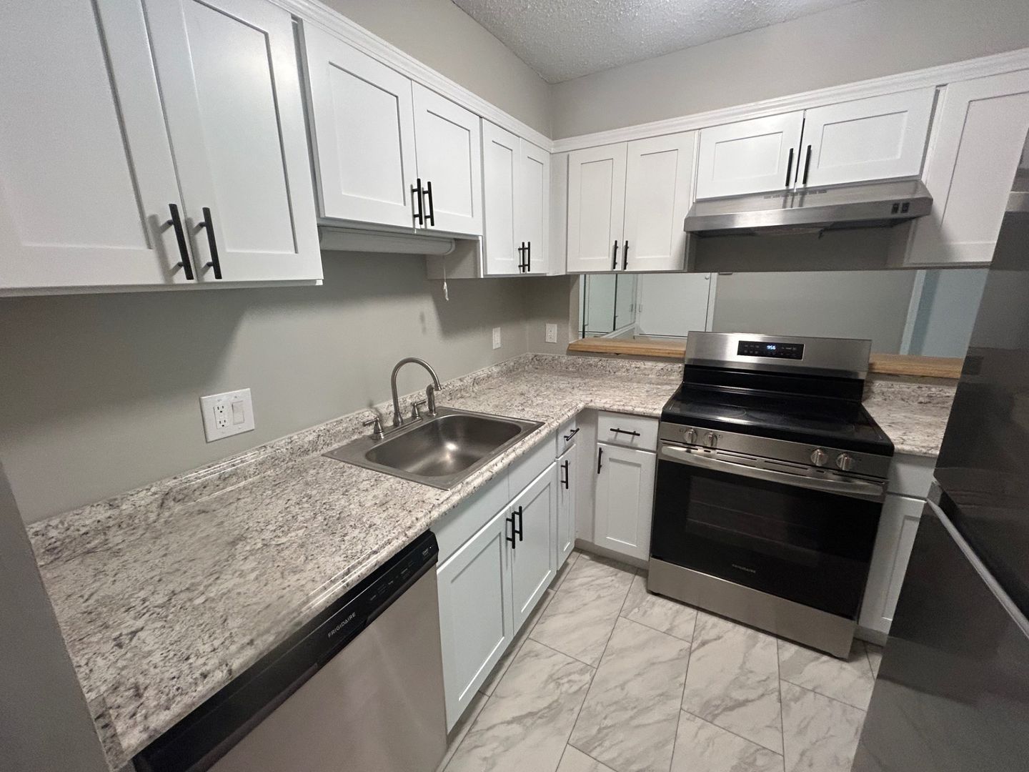 Columbia Condo: 3609 Juneau Rd.
