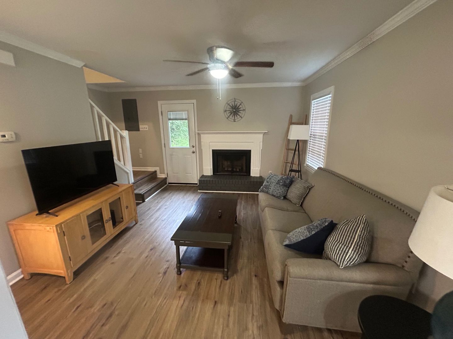 Columbia Townhome: 33 Old Clayton Court