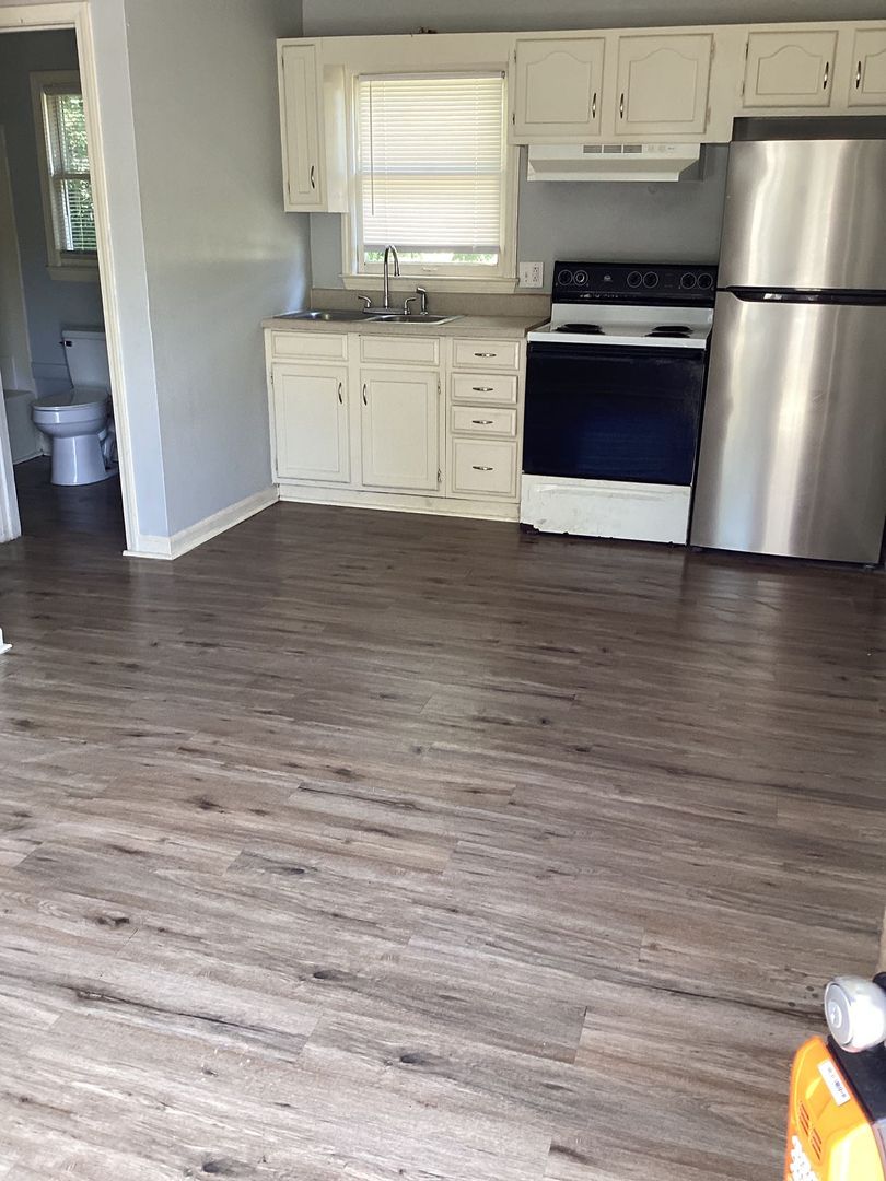 Newberry Townhome: 2173 McCravy Street