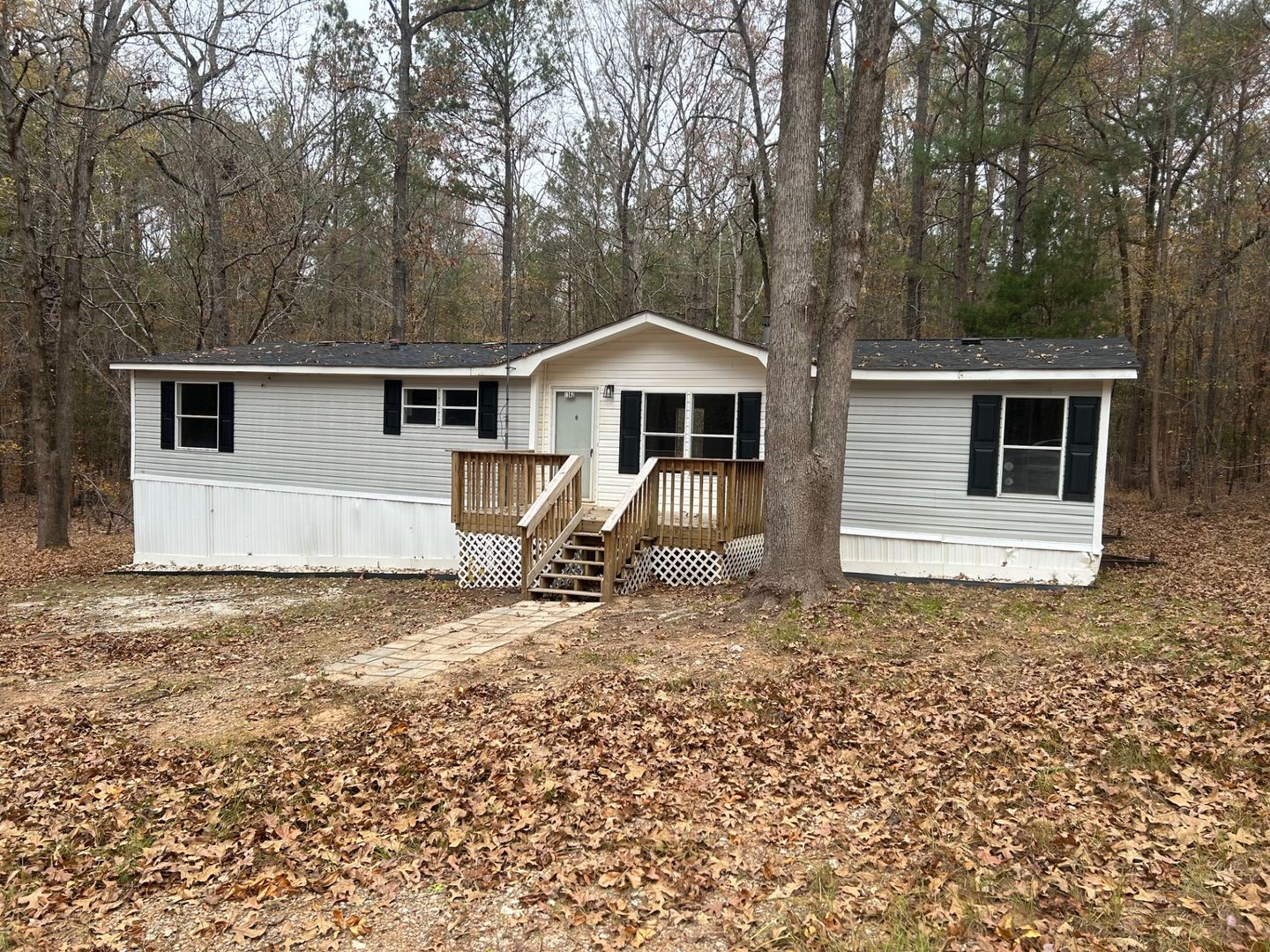 Columbia House: 1362 Winterwood Road