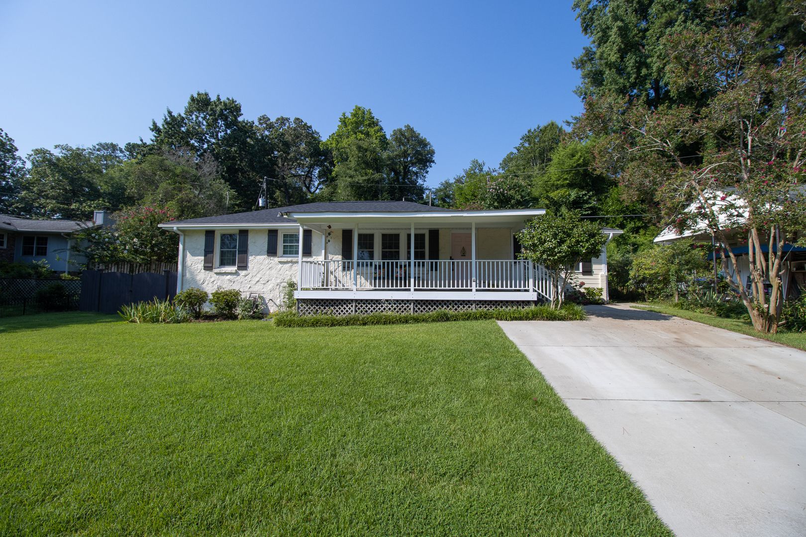 Columbia House: 4112 Springhill Road