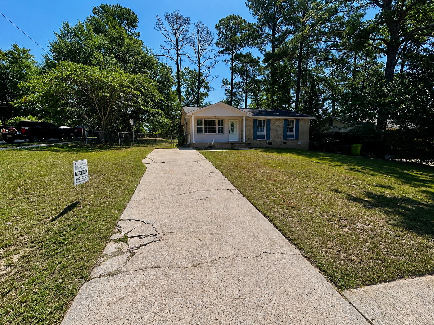 Columbia House: 3728 Baywater Drive