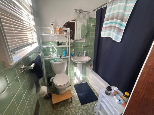 Listing photo thumbnail