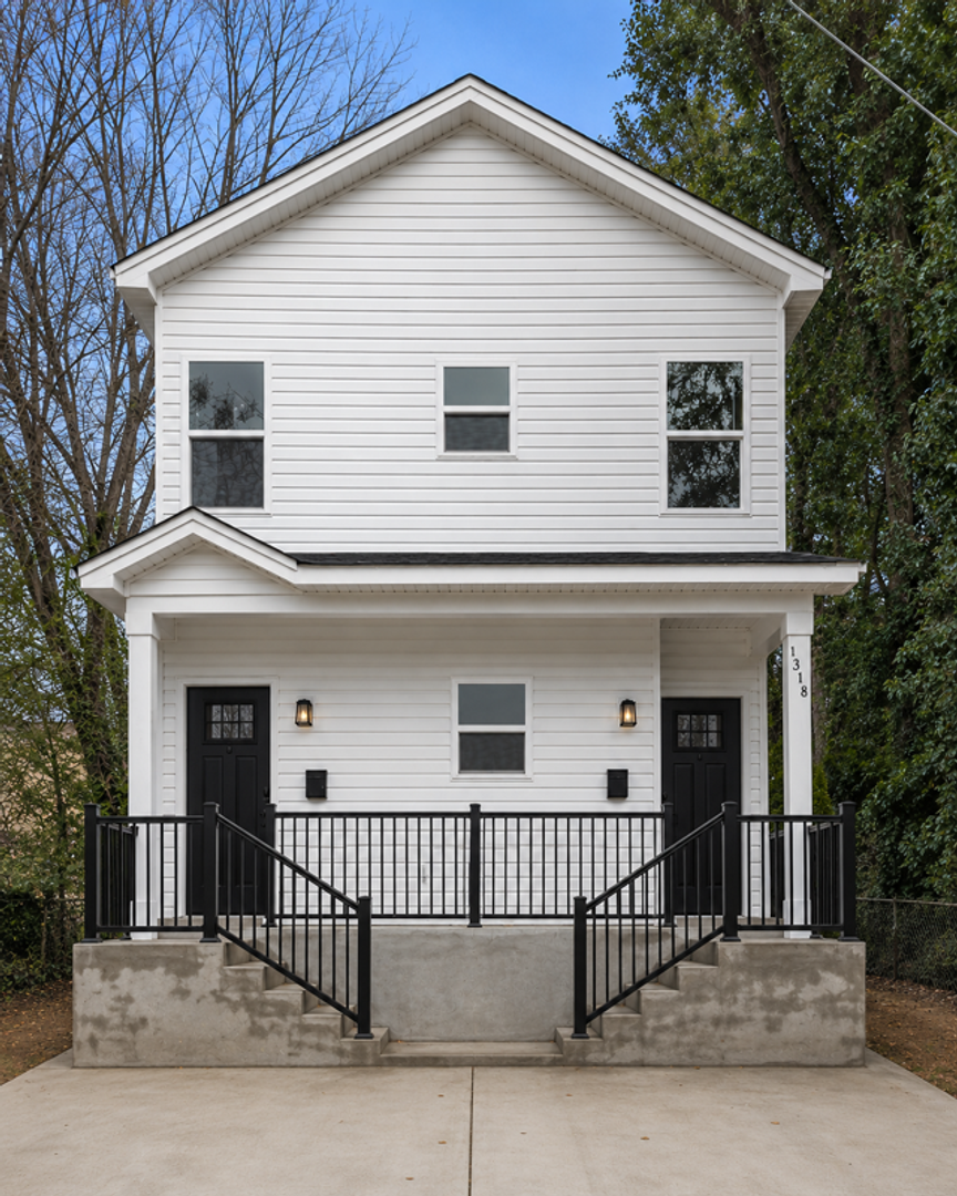 Columbia Apartment: 1318 House Street