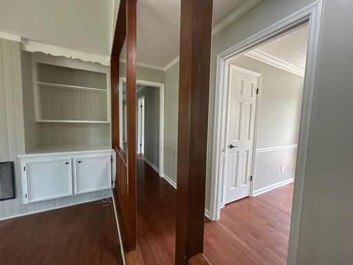 Listing photo thumbnail