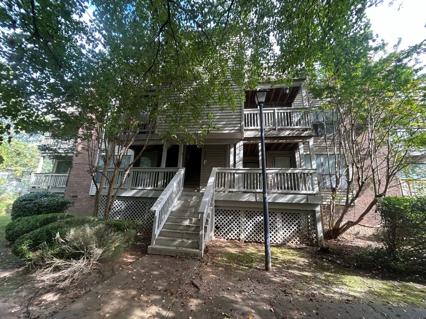 Columbia Apartment: 3609 Juneau Rd.