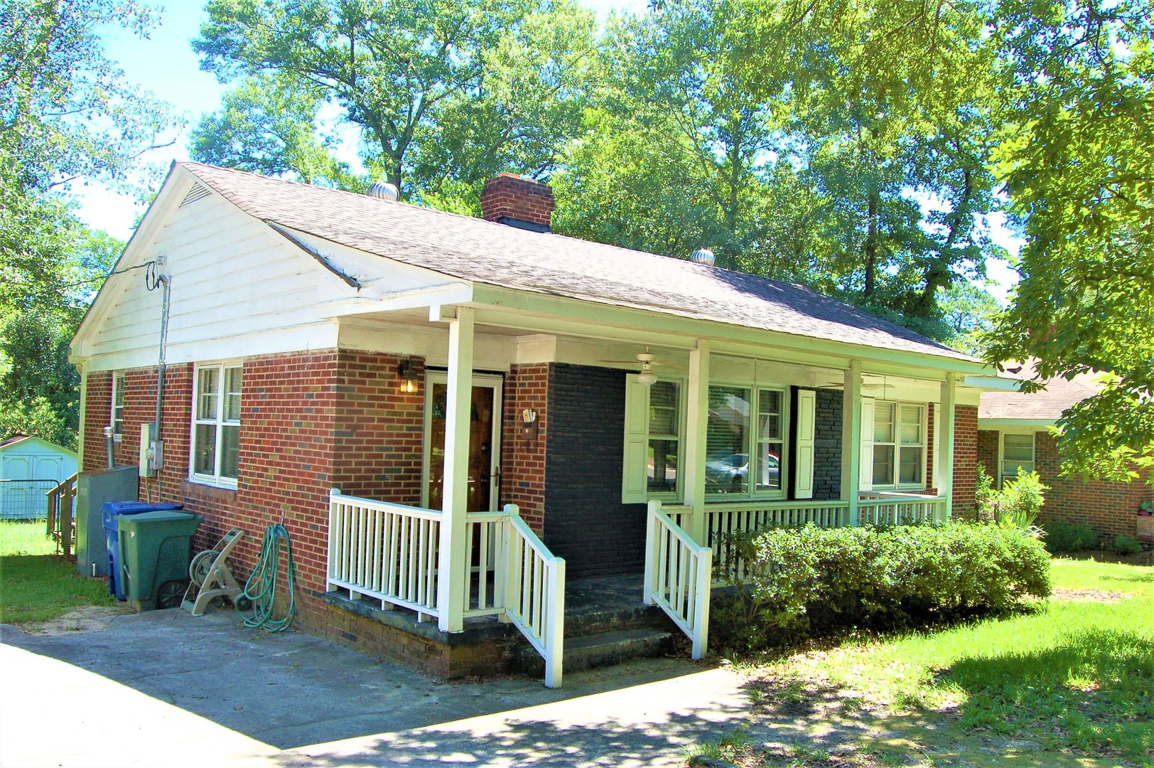 Columbia House: 1020 Elm Avenue