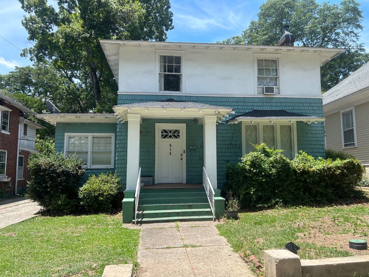 Columbia House: 915 Laurens Street  - 915 Laurens Street