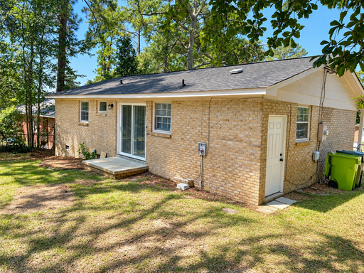 Listing photo thumbnail