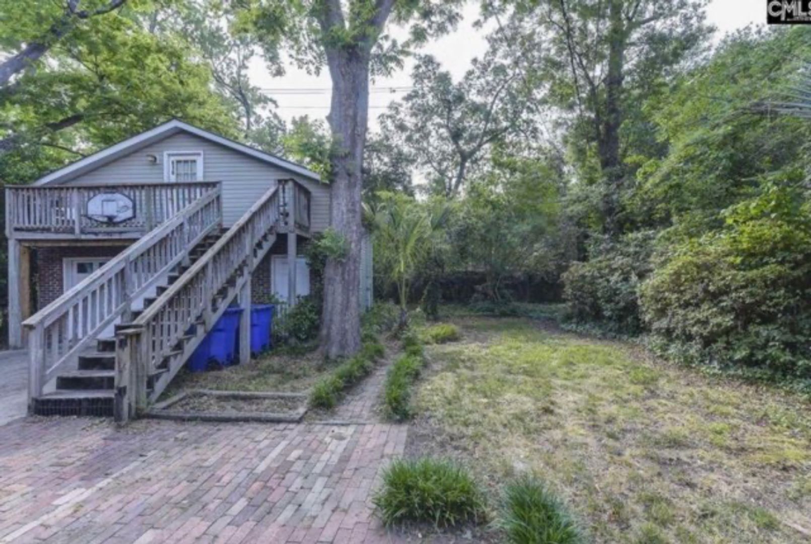 Columbia House: 616 Saluda Avenue